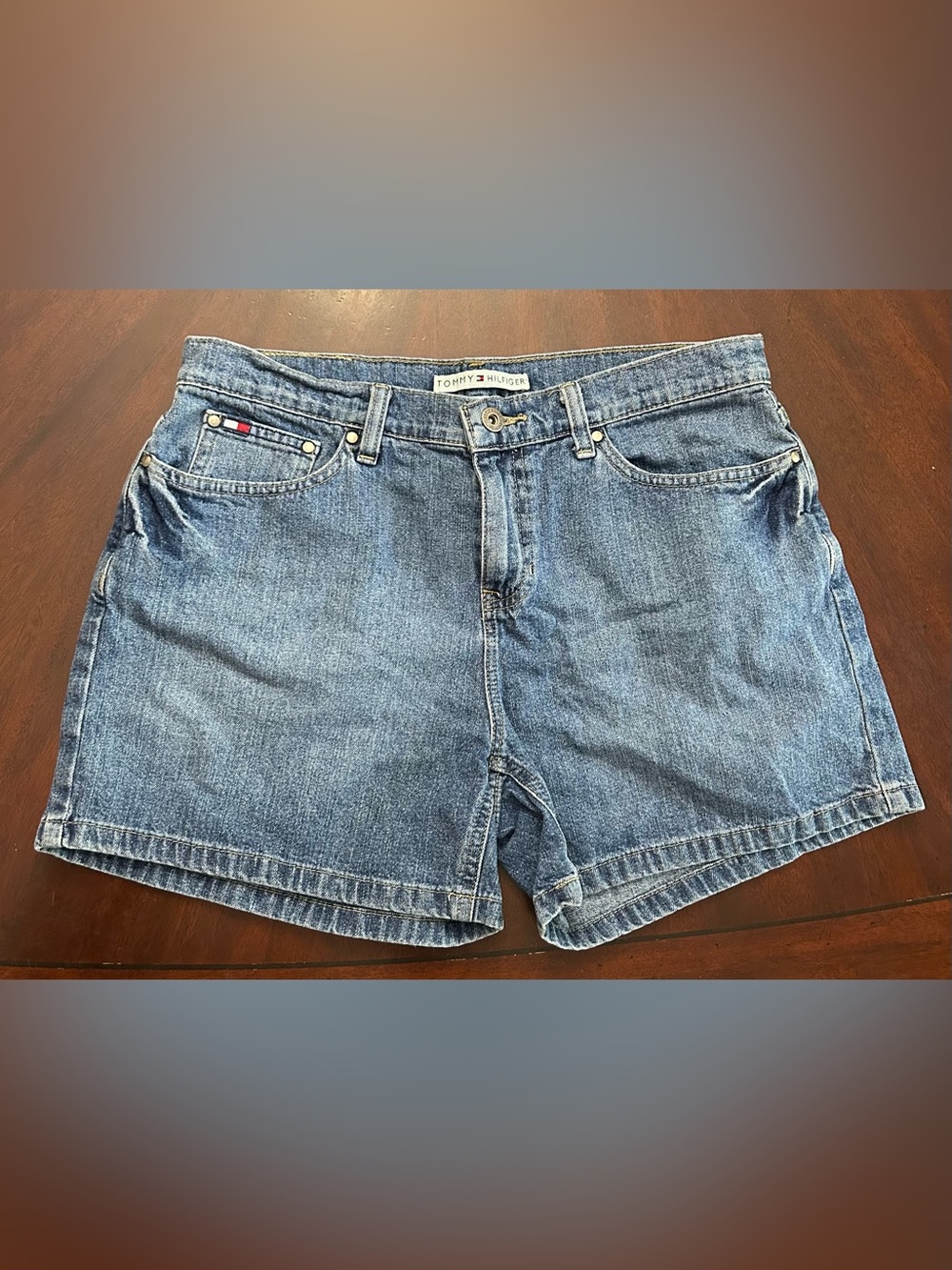 Y2K 2005 Tommy Hilfiger Light Blue Boyfriend Denim Shorts Womens size 10